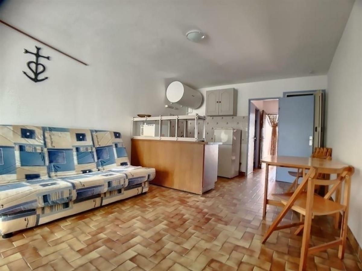 Studio Pour 4 Avec Cour Privee, Parking Et Proche Plage Et Commerces - Fr-1-475-49 *